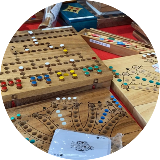 Chalet 62 Jeux en bois - cadeau de Noël marché de Noël PLD