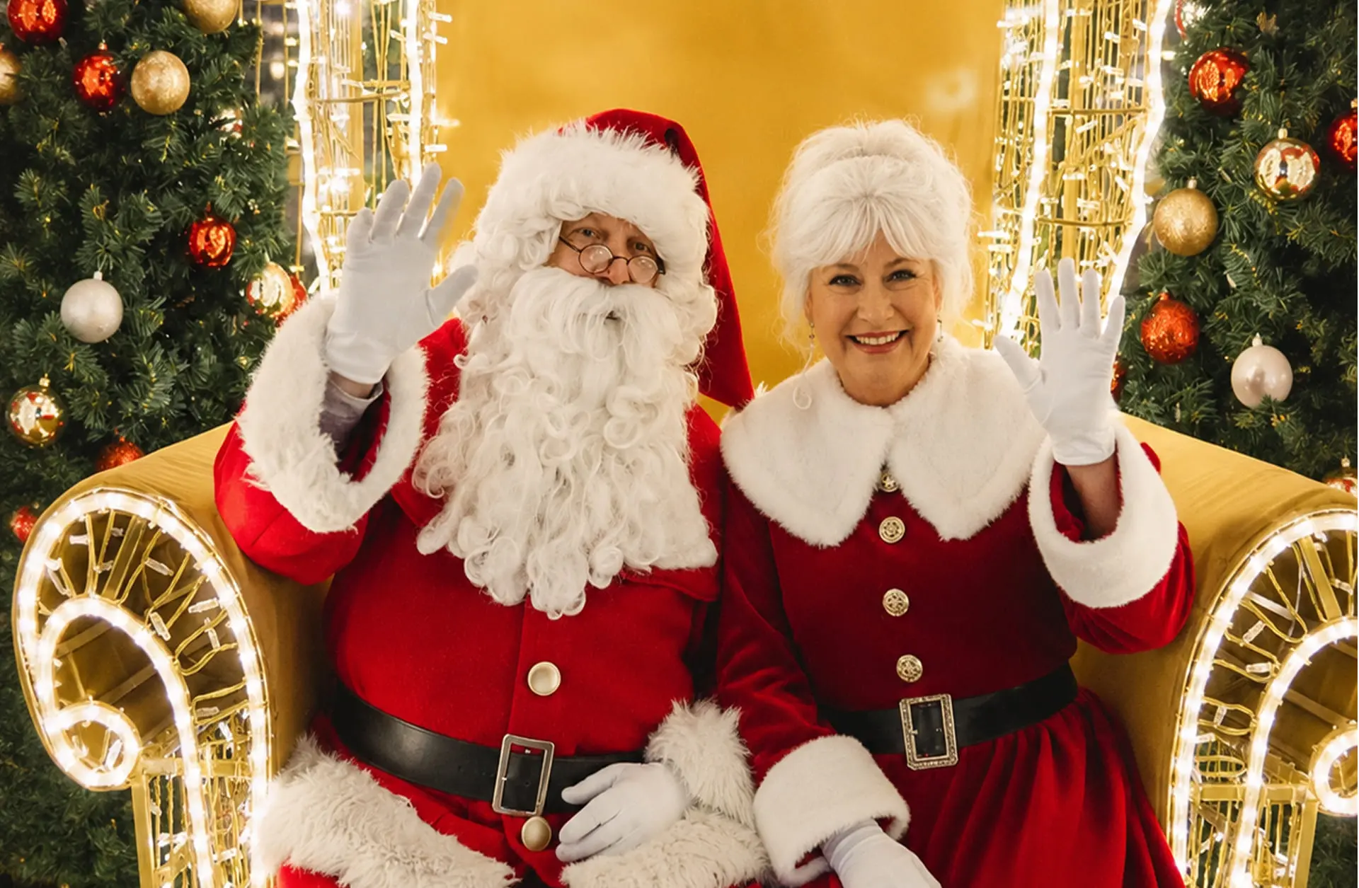 Père et Mère Noël portrait
